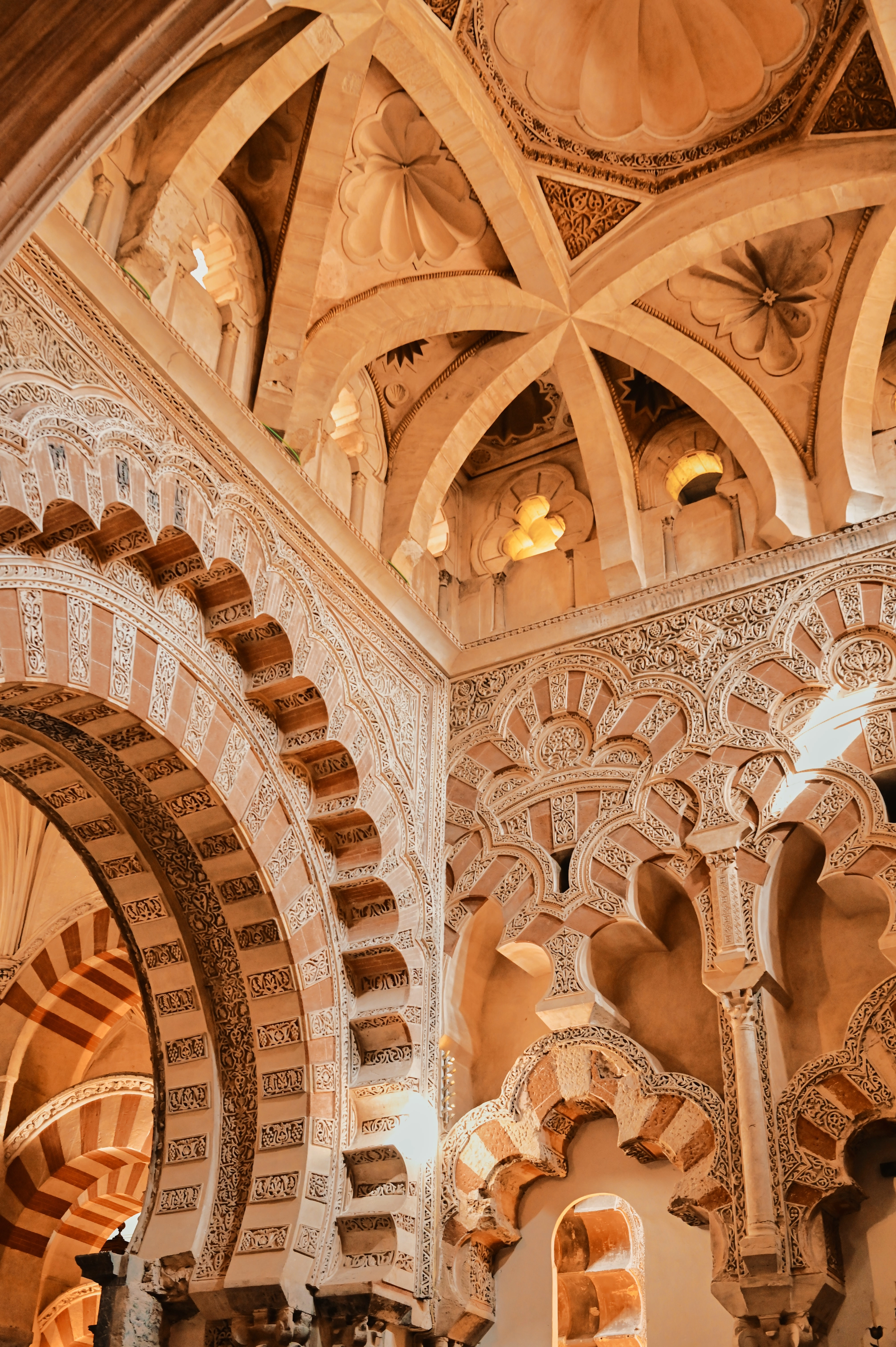 Détails de l'intérieur de la Capilla Real, Cathédrale de Cordoue, Espagne.